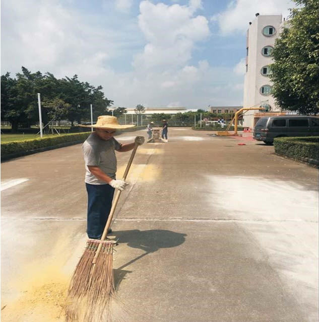 熱熔標線鏟除